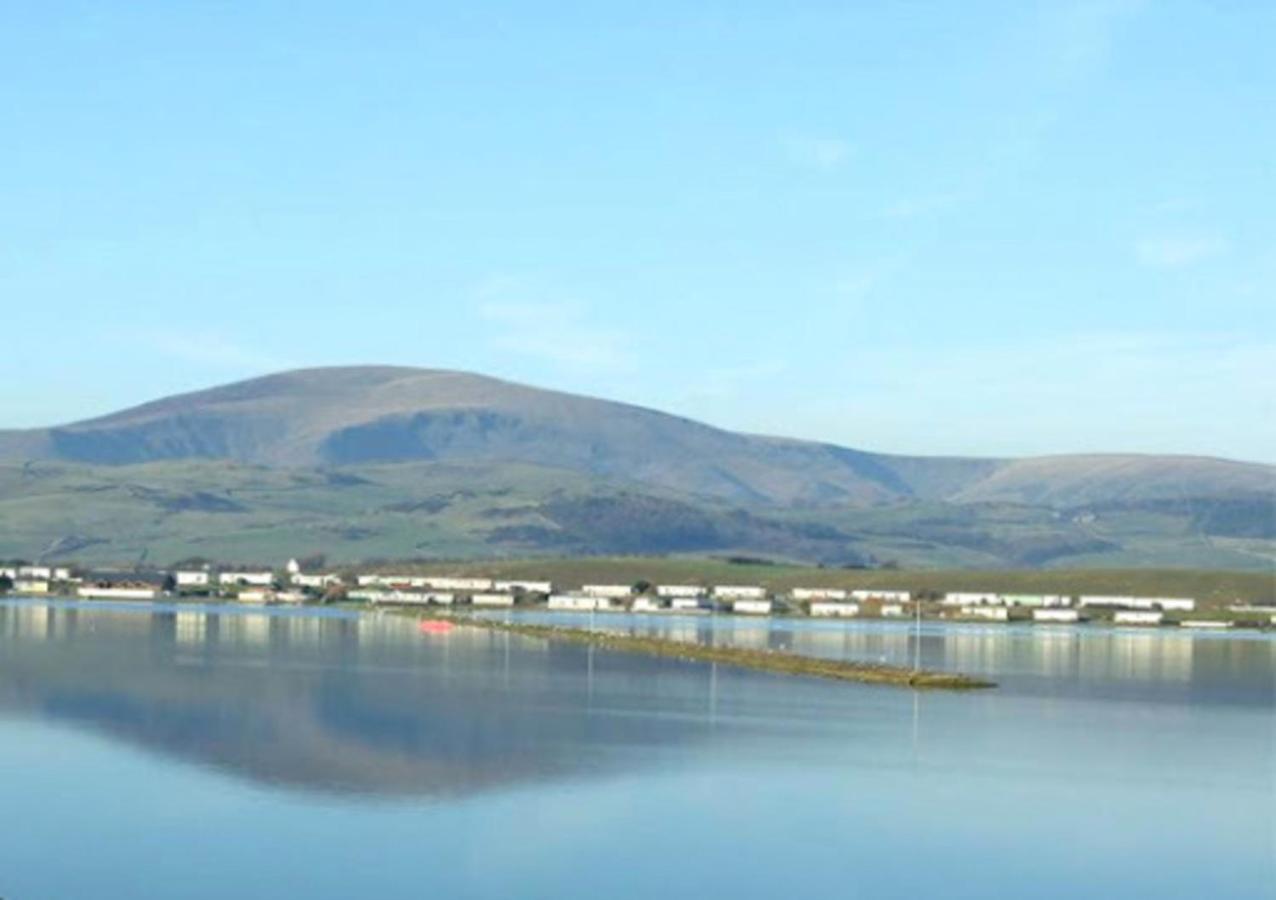 Lake District Static Caravan Lakeside Cumbria Millom Extérieur photo