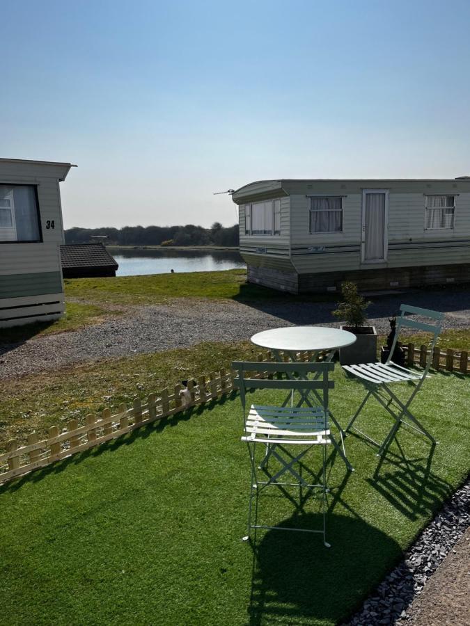 Lake District Static Caravan Lakeside Cumbria Millom Extérieur photo